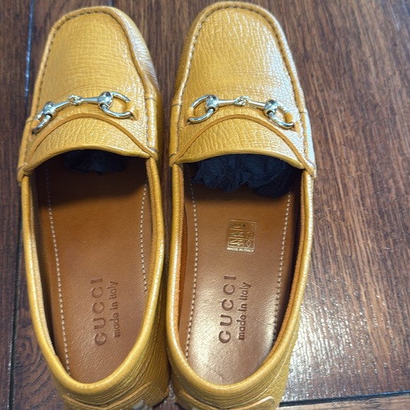 Gucci Yellow Leather Loafers Moccasin Style Size 8.5 - Picture 3 of 6